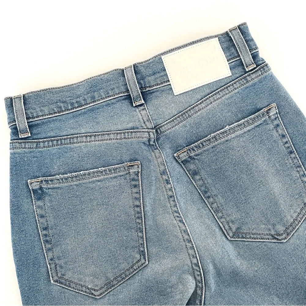 Grlfrnd The Piper Super High Rise Stretch Slim Crop in La Jolla - Picture 7 of 13